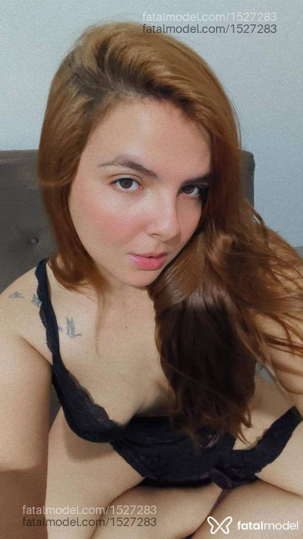 Acompanhante mulher com cabelo castanho de olhos castanhos - Jéssica Andrade