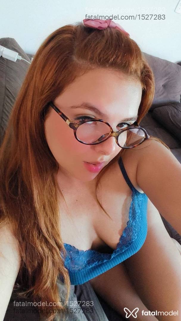 Acompanhante mulher com cabelo castanho de olhos castanhos - Jéssica Andrade