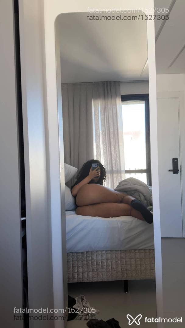 Acompanhante mulher morena (o) de olhos castanhos - Meloxx