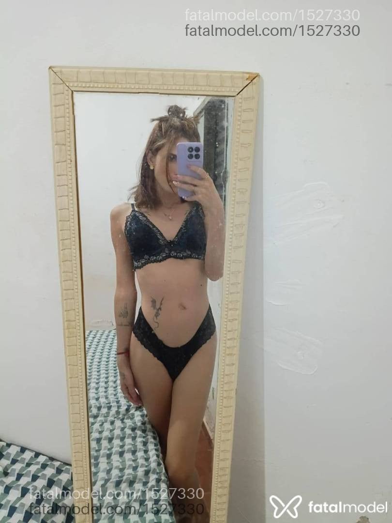 Acompanhante mulher trans loira (o) de olhos castanhos - Gabrielysouza