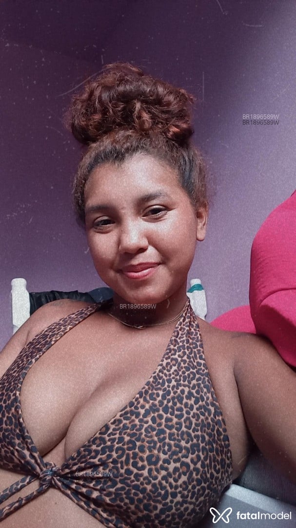Acompanhante mulher morena (o) de olhos pretos em Balneário Piçarras - Moana