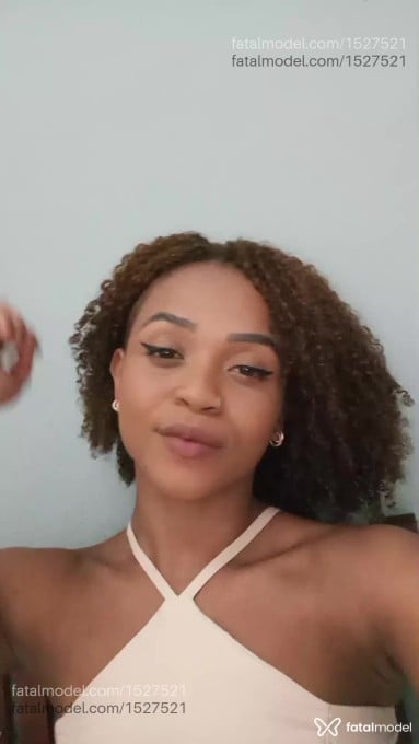 Acompanhante mulher morena (o) de olhos mel em Rio de Janeiro - Dandara Cruz