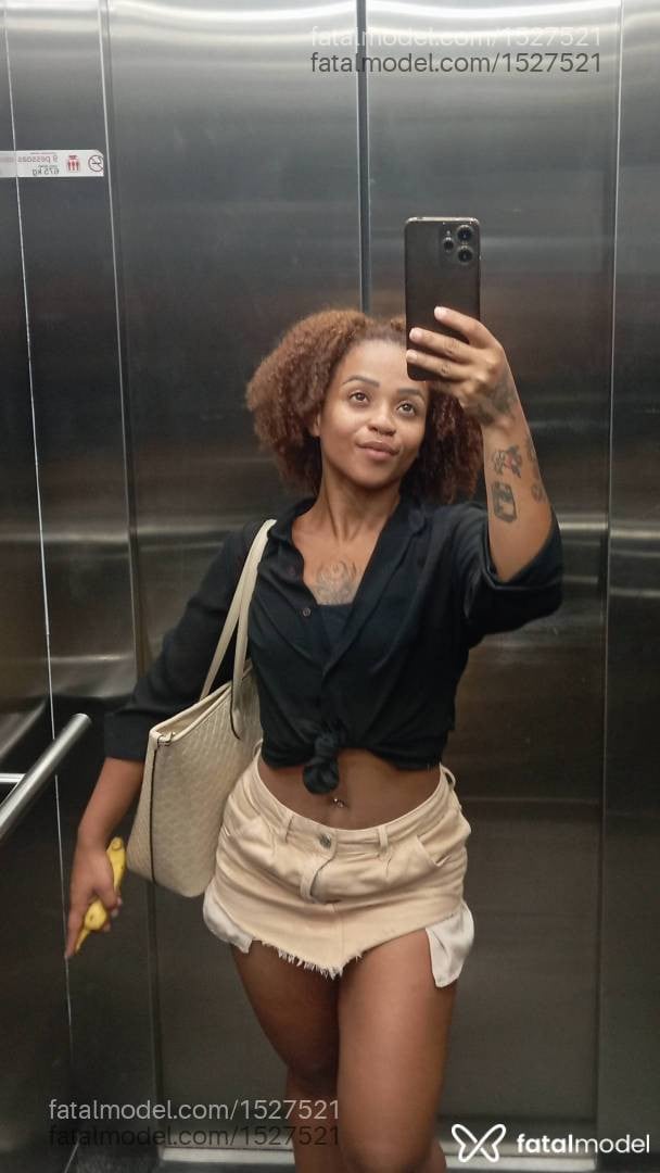 Acompanhante mulher morena (o) de olhos mel em Rio de Janeiro - Dandara Cruz
