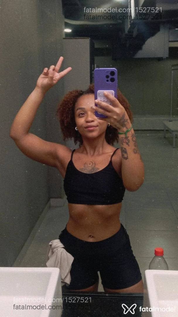 Acompanhante mulher morena (o) de olhos mel em Rio de Janeiro - Dandara Cruz