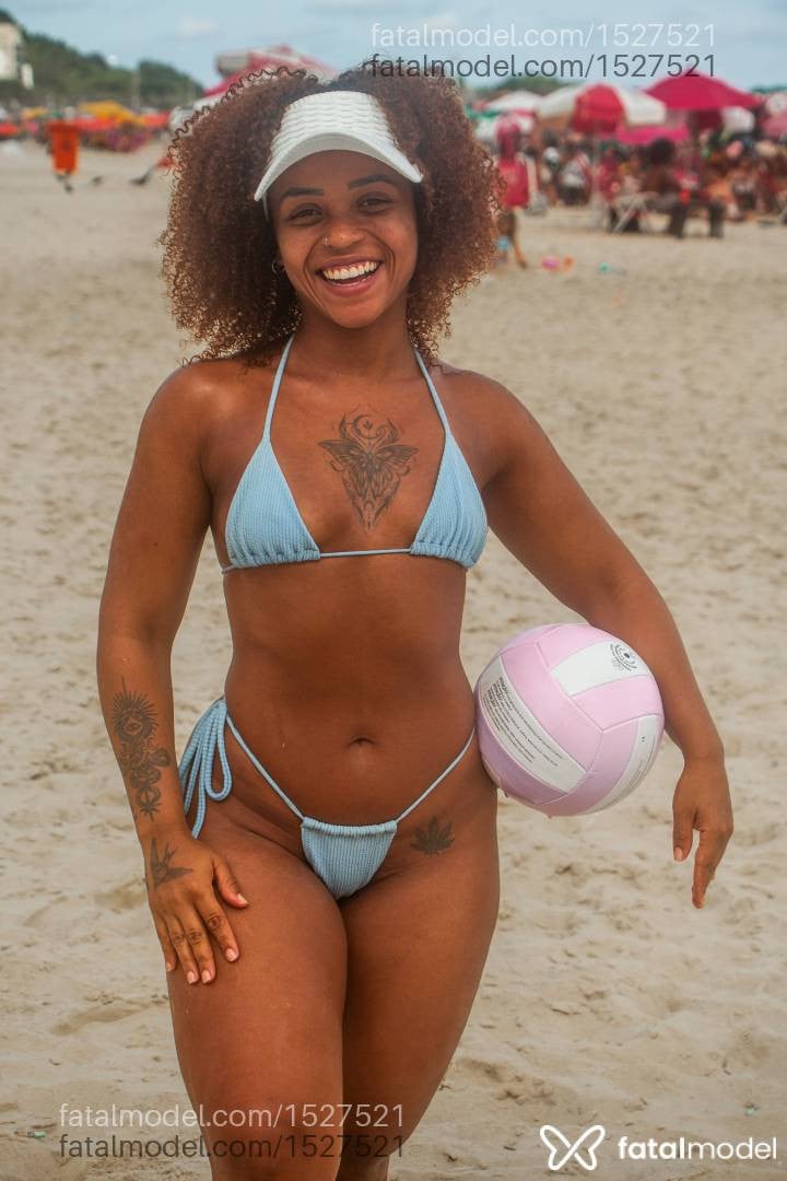 Acompanhante mulher morena (o) de olhos mel em Rio de Janeiro - Dandara Cruz