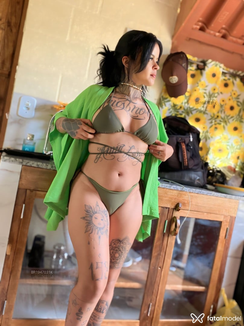 Acompanhante mulher morena (o) de olhos mel em Goiânia - Melissa