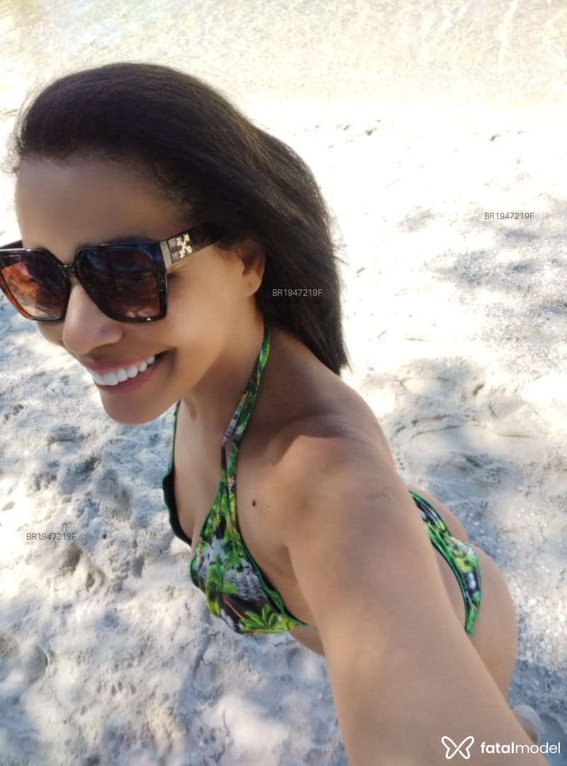 Acompanhante mulher com cabelo castanho de olhos castanhos em São Paulo - Renata