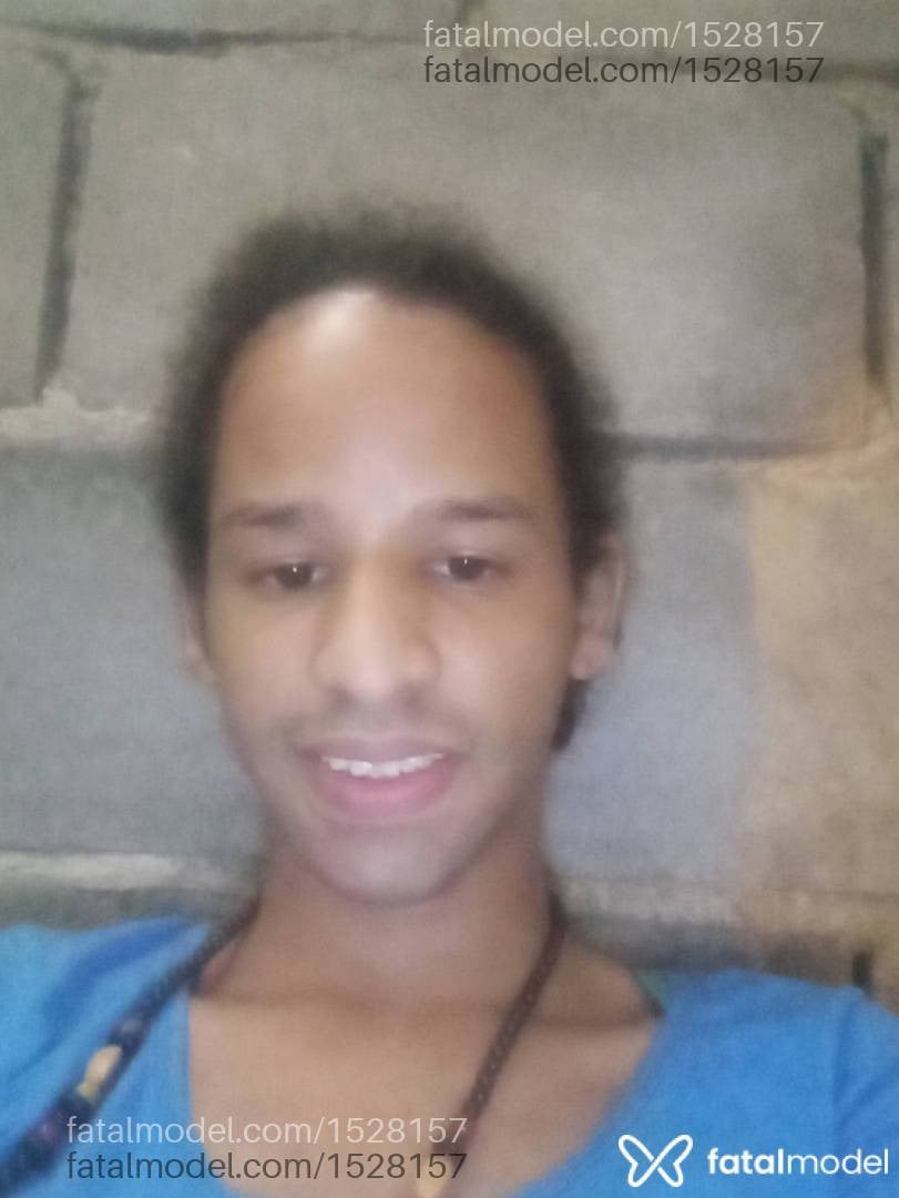 Acompanhante travesti com cabelo castanho de olhos mel - Kethellyny