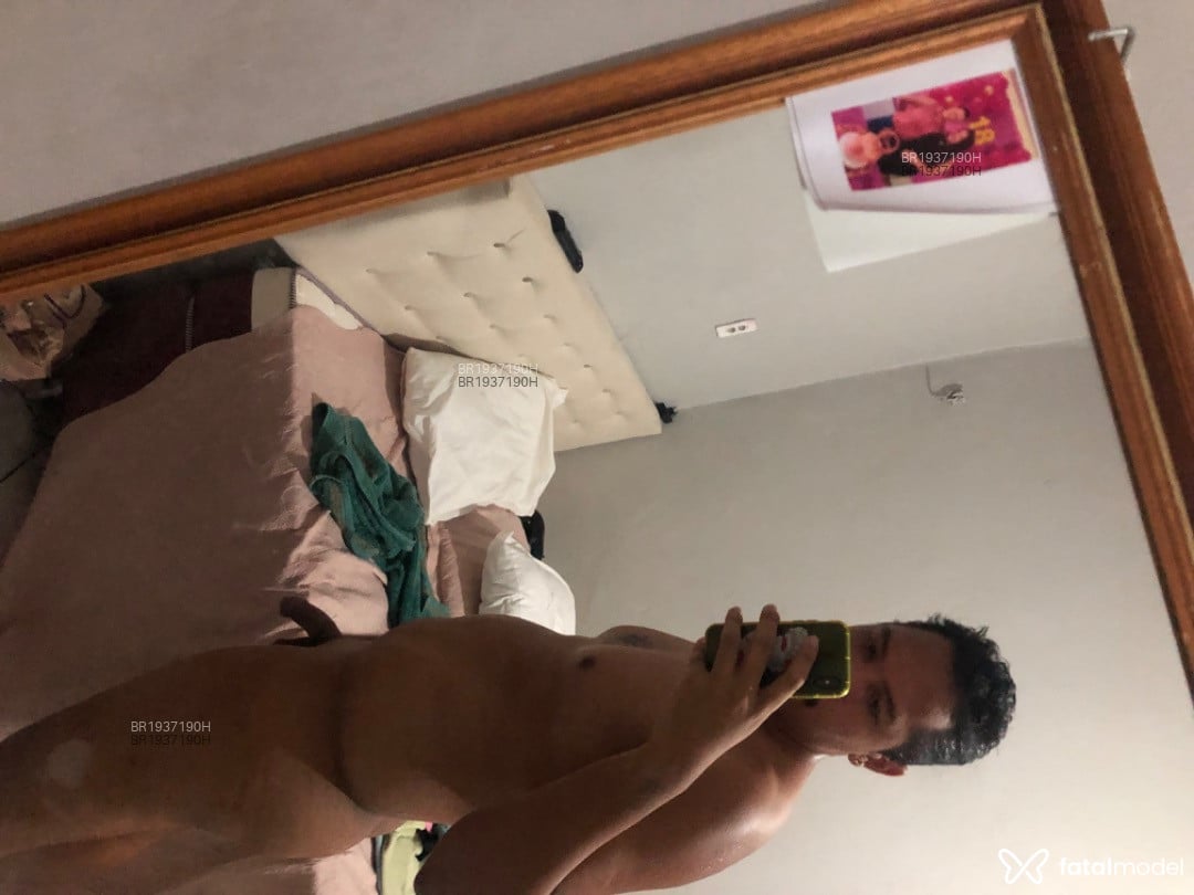 Acompanhante homem morena (o) de olhos pretos em Manaus Acompanhante homem morena (o) de olhos pretos em Manaus - Rafael