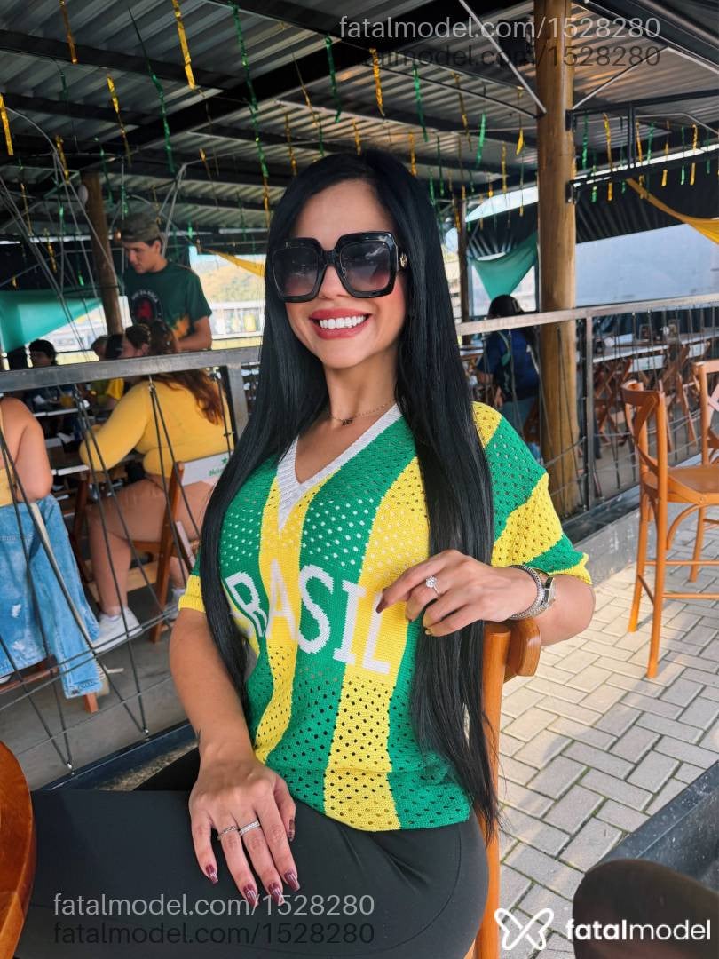 Acompanhante mulher morena (o) de olhos castanhos - Nathalia Lemes Acompanhante mulher morena (o) de olhos castanhos - Nathalia Lemes