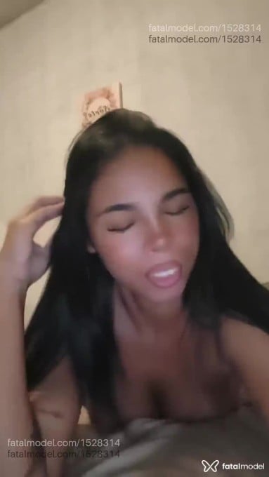 Acompanhante mulher morena (o) de olhos castanhos em Saquarema - Cristal