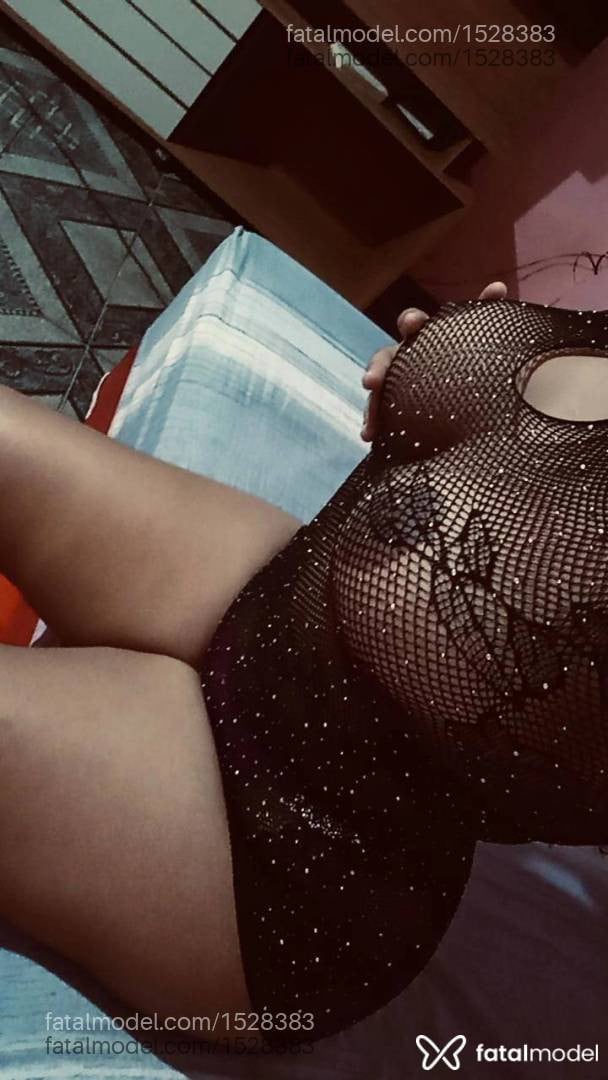 Acompanhante mulher morena (o) de olhos pretos - Vitória