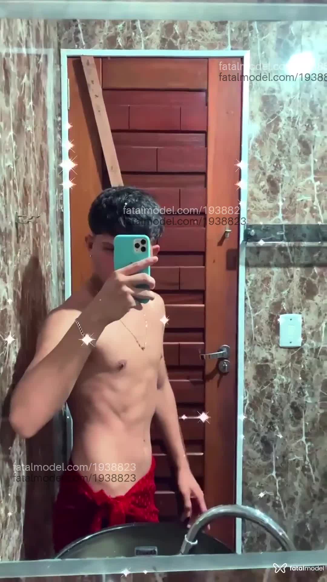 Acompanhante homem com cabelo castanho de olhos mel em Manaus - Maciel