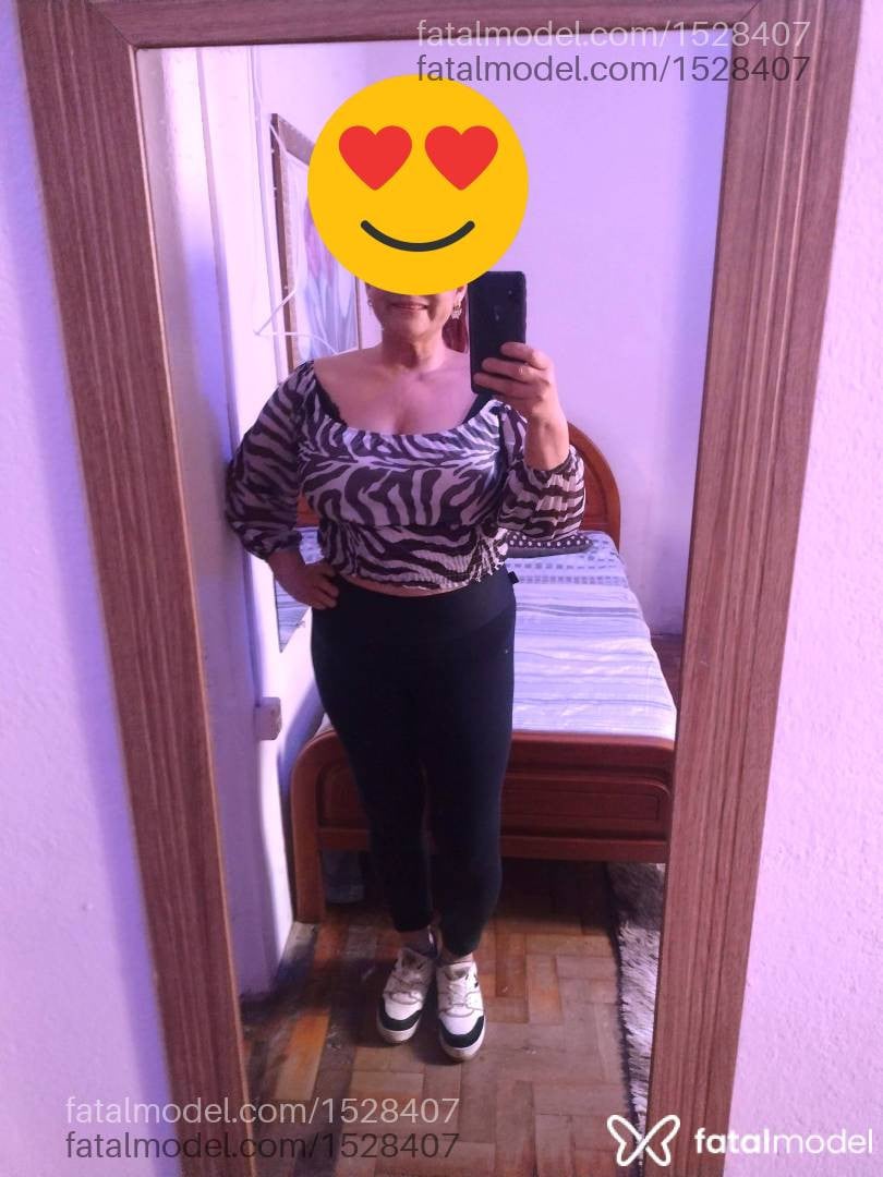 Acompanhante mulher ruiva (o) de olhos castanhos - KEILA