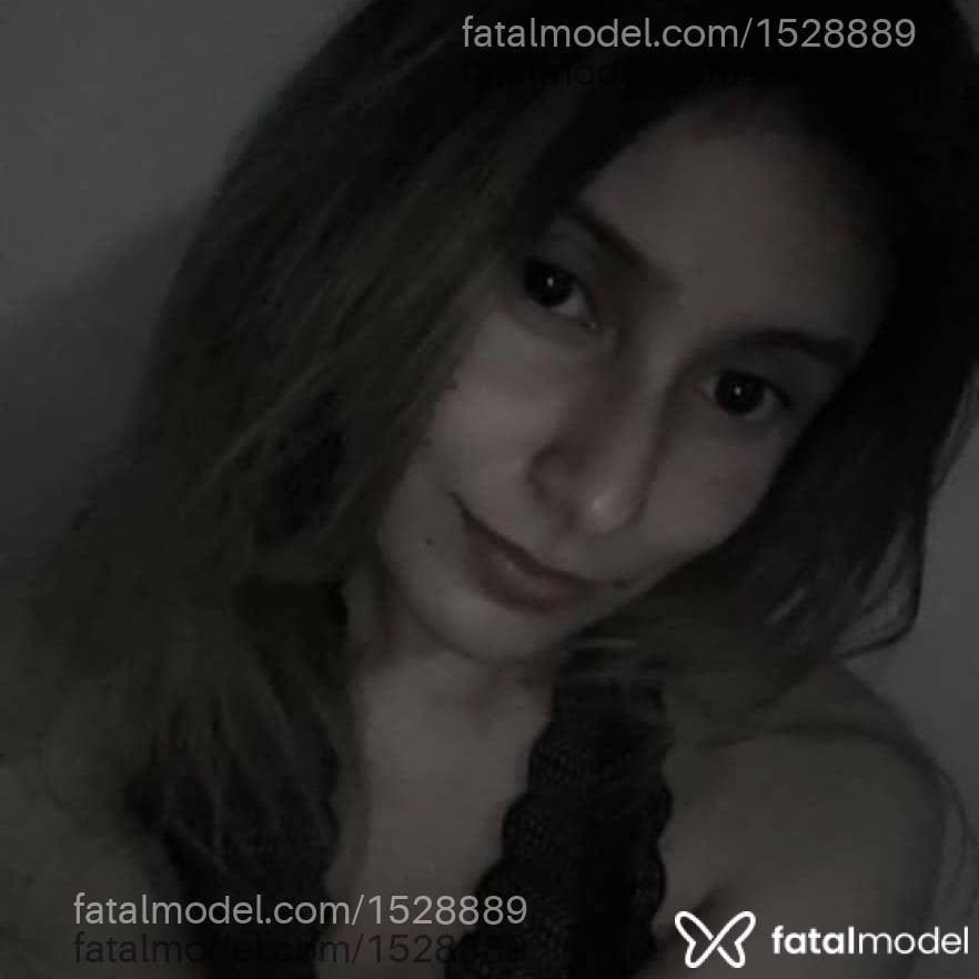 Acompanhante mulher loira (o) de olhos castanhos - Bianca Ferrari