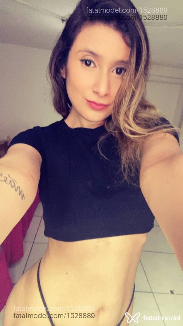 Acompanhante mulher loira (o) de olhos castanhos - Bianca Ferrari