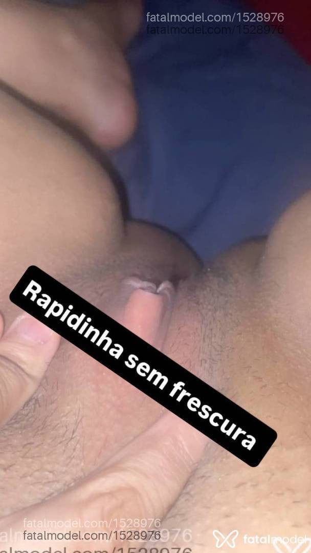 Acompanhante mulher com cabelo castanho de olhos castanhos - Mel
