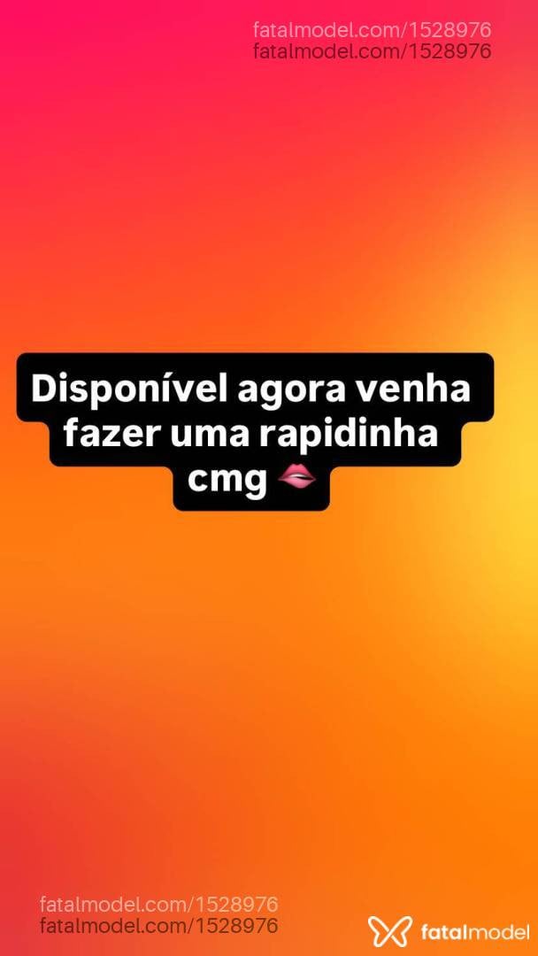 Acompanhante mulher com cabelo castanho de olhos castanhos - Mel