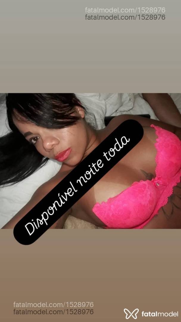 Acompanhante mulher com cabelo castanho de olhos castanhos - Mel