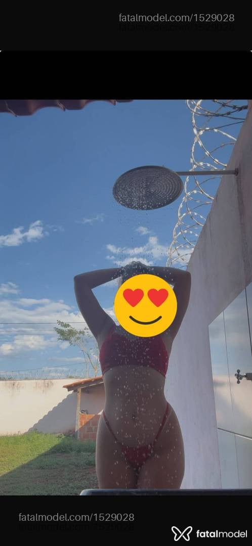 Acompanhante mulher loira (o) de olhos azuis - Isabella