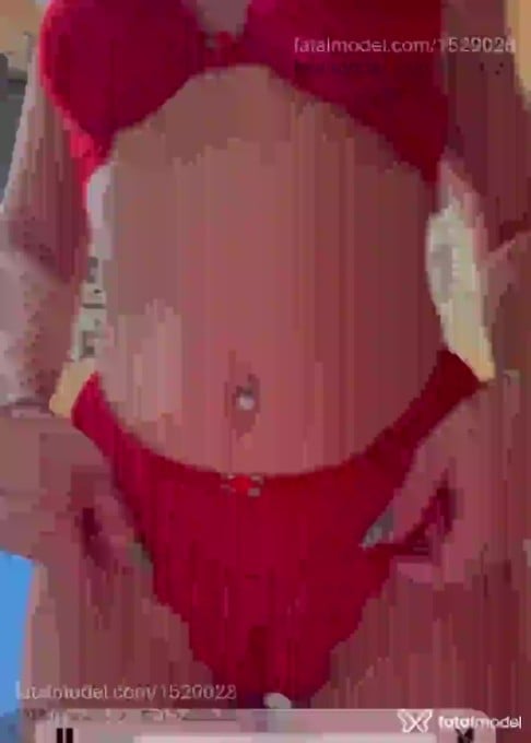 Acompanhante mulher loira (o) de olhos azuis em Itumbiara - Isabella