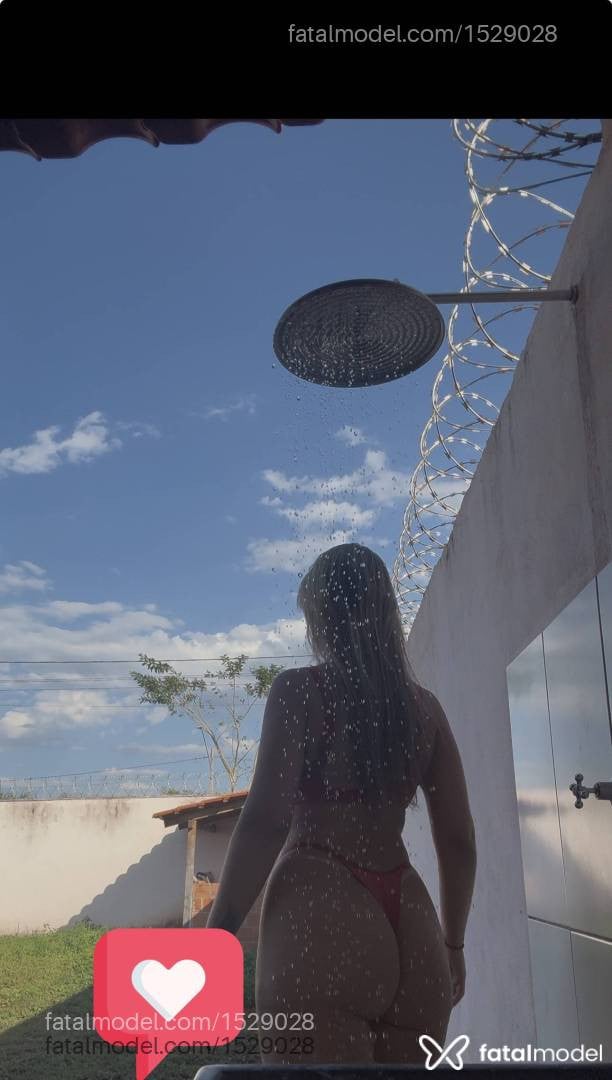 Acompanhante mulher loira (o) de olhos azuis - Isabella
