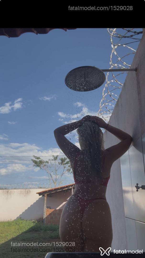 Acompanhante mulher loira (o) de olhos azuis - Isabella