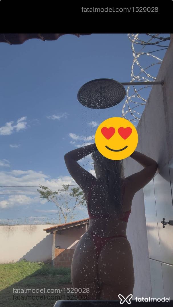 Acompanhante mulher loira (o) de olhos azuis - Isabella