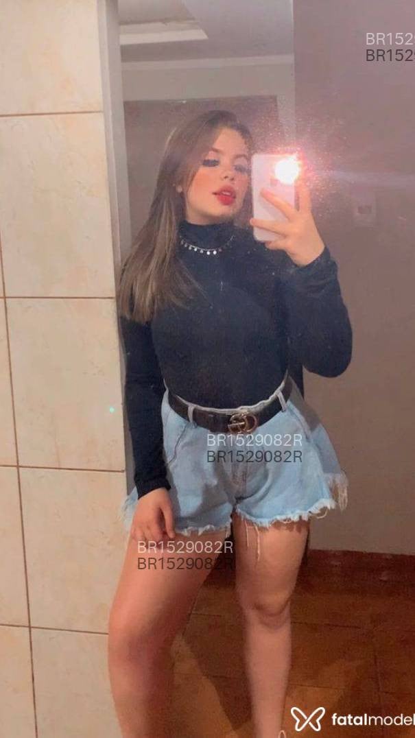 Acompanhante mulher loira (o) de olhos castanhos em Foz do Iguaçu - Viviane Torres