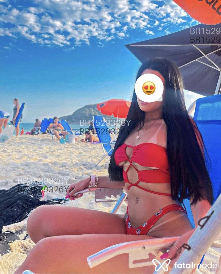 Acompanhante mulher morena (o) de olhos castanhos em Macaé - Nicole