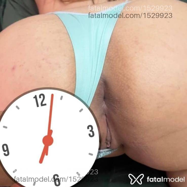 Acompanhante mulher morena (o) de olhos castanhos - Melissa