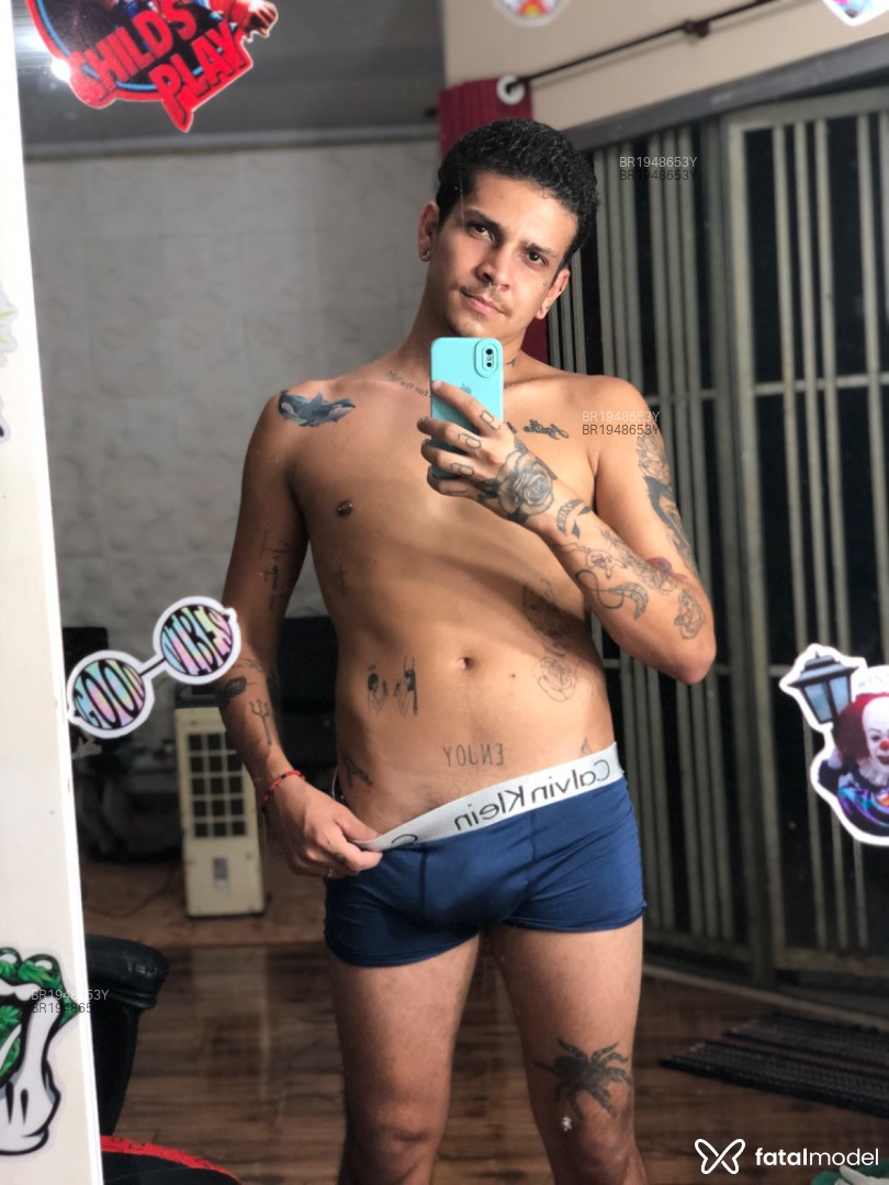 Acompanhante homem morena (o) de olhos castanhos em Valparaíso de Goiás Acompanhante homem morena (o) de olhos castanhos em Valparaíso de Goiás - Apolo Antunes
