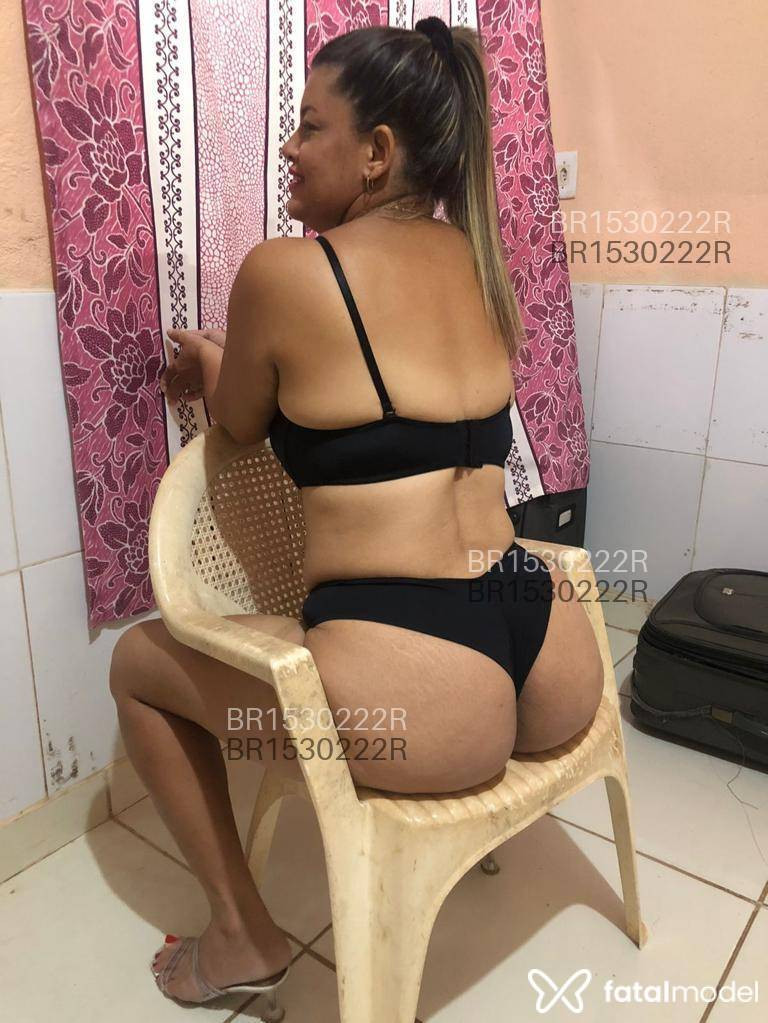 Acompanhante mulher com cabelo castanho de olhos verdes em Porto Velho - Fabiana branquinha
