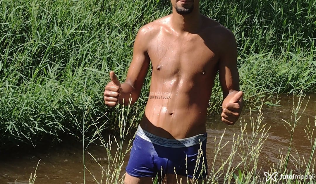 Acompanhante homem morena (o) de olhos pretos em Imbituba Acompanhante homem morena (o) de olhos pretos em Imbituba - Ricardo