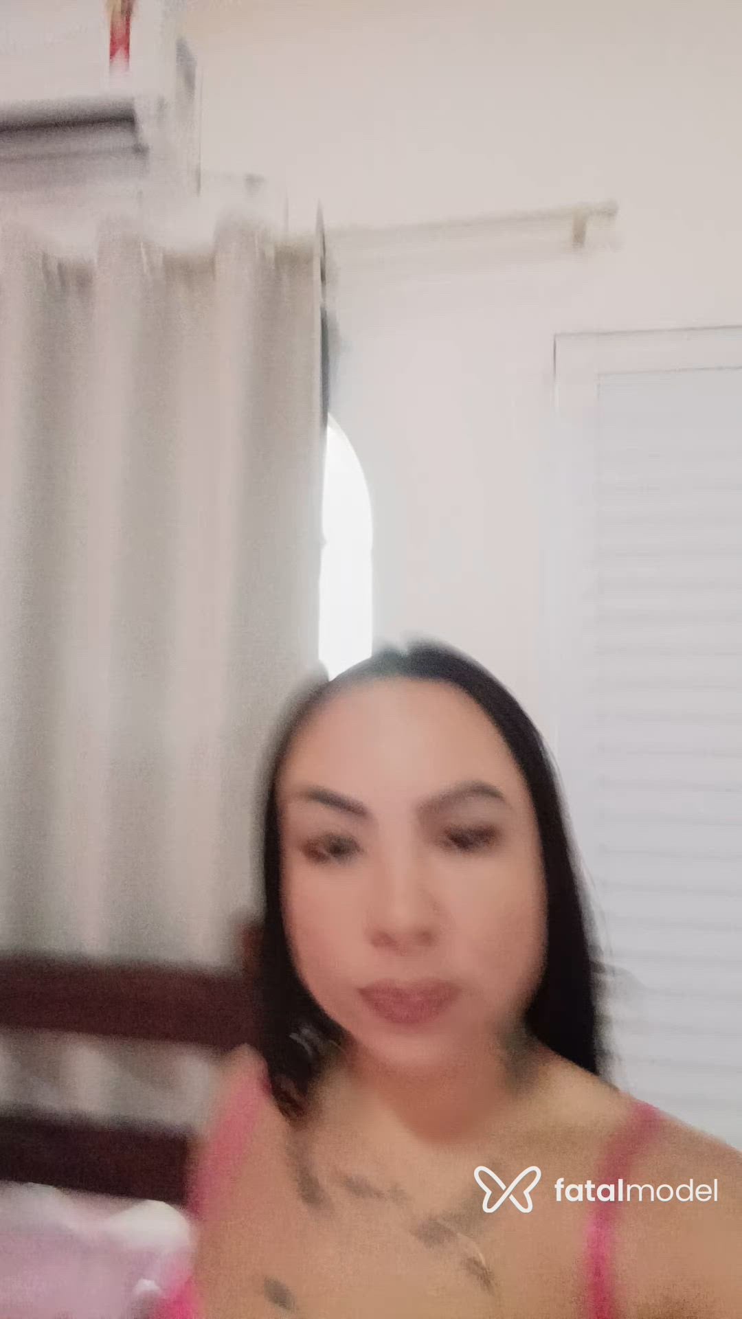 Acompanhante mulher com cabelo castanho de olhos castanhos - Danny Dantas
