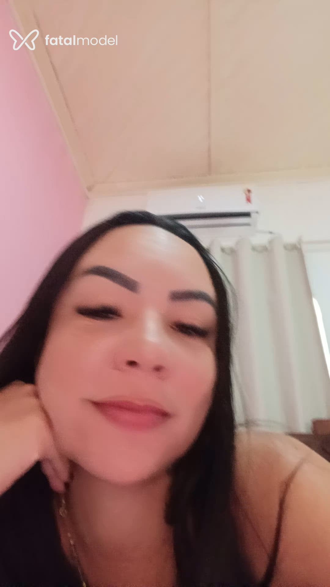 Acompanhante mulher com cabelo castanho de olhos castanhos - Danny Dantas