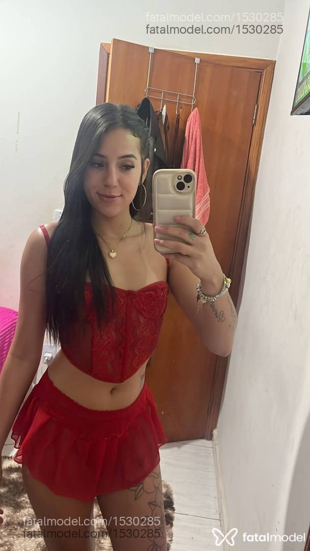 Acompanhante mulher morena (o) de olhos castanhos - Ana