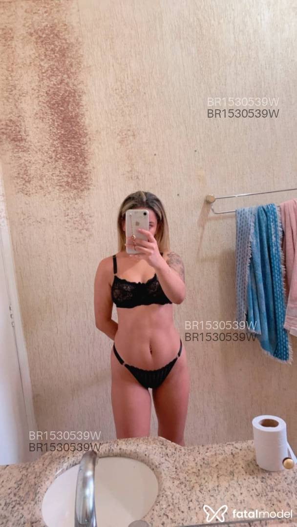 Acompanhante mulher loira (o) de olhos castanhos em Uberaba - Samara