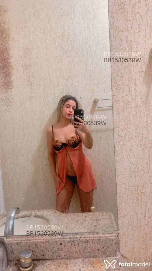 Acompanhante mulher loira (o) de olhos castanhos em Uberaba - Samara