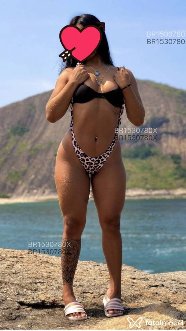Acompanhante mulher morena (o) de olhos castanhos - Alycia Vasquez