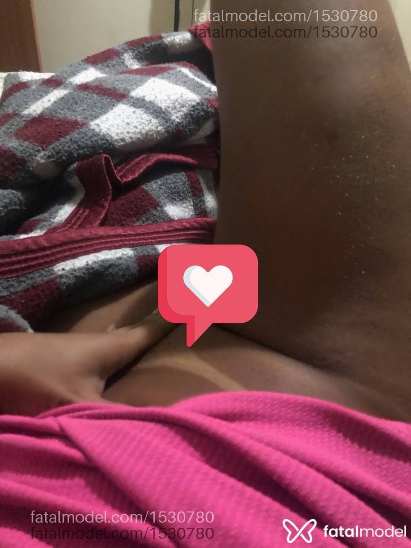 Acompanhante mulher morena (o) de olhos castanhos em Viçosa - Alycia Vasquez