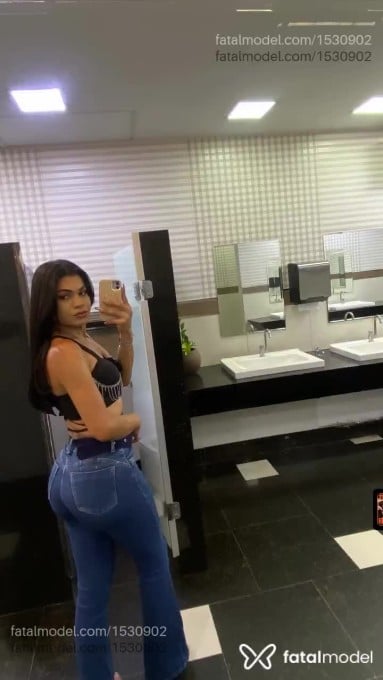 Acompanhante mulher trans morena (o) de olhos castanhos em Marabá Acompanhante mulher trans morena (o) de olhos castanhos em Marabá - Lia oliver