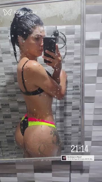 Acompanhante mulher trans morena (o) de olhos castanhos em Marabá Acompanhante mulher trans morena (o) de olhos castanhos em Marabá - Lia oliver