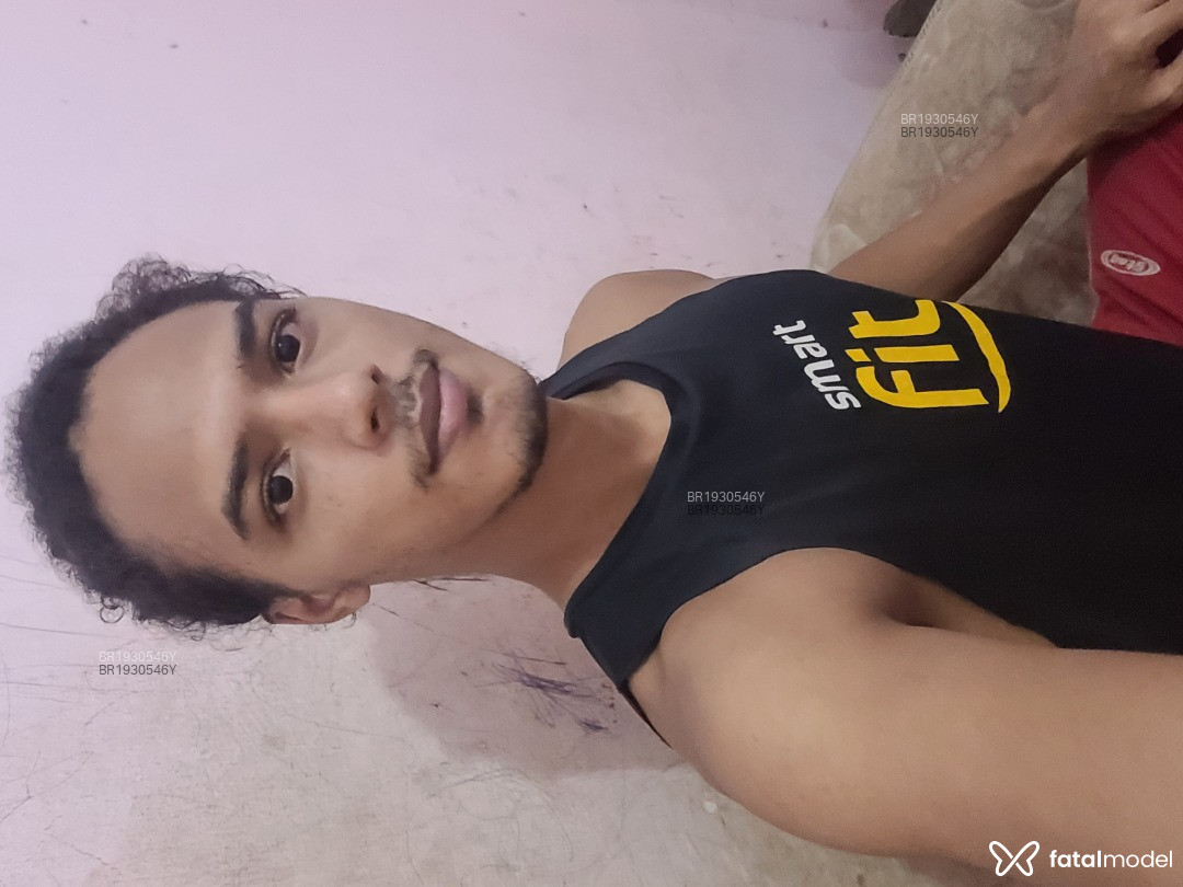 Acompanhante homem morena (o) de olhos pretos em Virtual Acompanhante homem morena (o) de olhos pretos em Virtual - Marcio