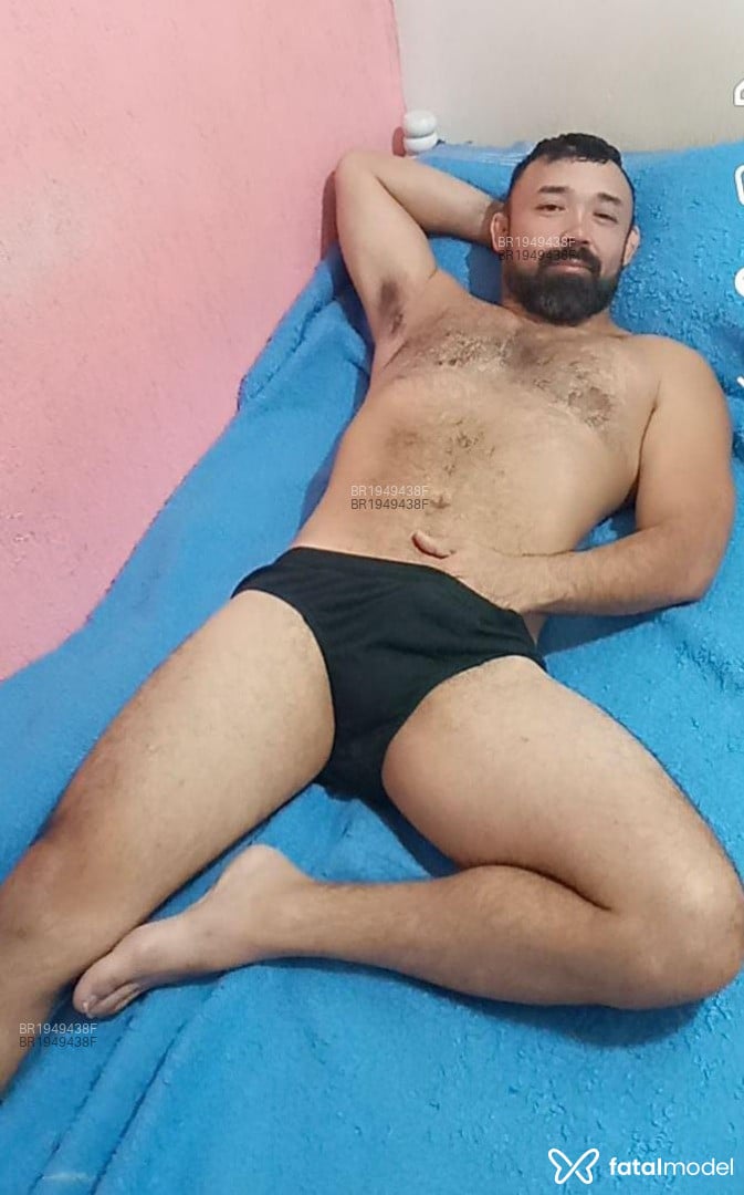 Acompanhante homem com cabelo castanho de olhos castanhos em Porto Alegre - Jappa