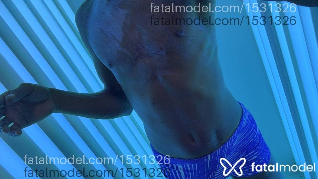 Acompanhante homem morena (o) de olhos castanhos em Itapema Acompanhante homem morena (o) de olhos castanhos em Itapema - Pietro