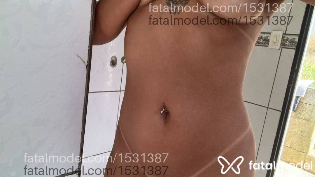 Acompanhante mulher morena (o) de olhos castanhos em Contagem - Maya