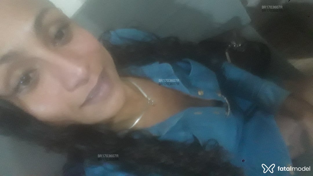 Acompanhante mulher trans com cabelo castanho de olhos castanhos em Pelotas - ÍndiaAfrodite