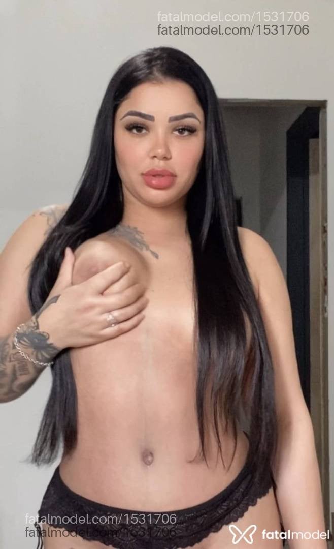 Acompanhante mulher com cabelo castanho de olhos castanhos - Manoela puzzuoli