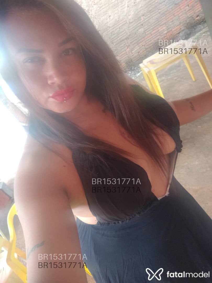 Acompanhante mulher com cabelo castanho de olhos verdes em Campo Belo - Rebeca soares